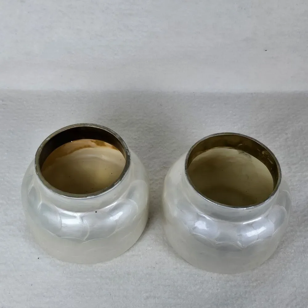Anthropologie Capri Blue Volcano Candle Iridescent White Gold Medium 4.5 x 3.5